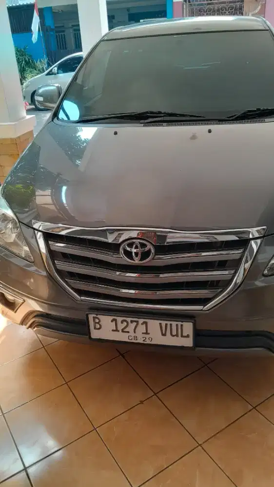 Dijual inova type V bensin 2015