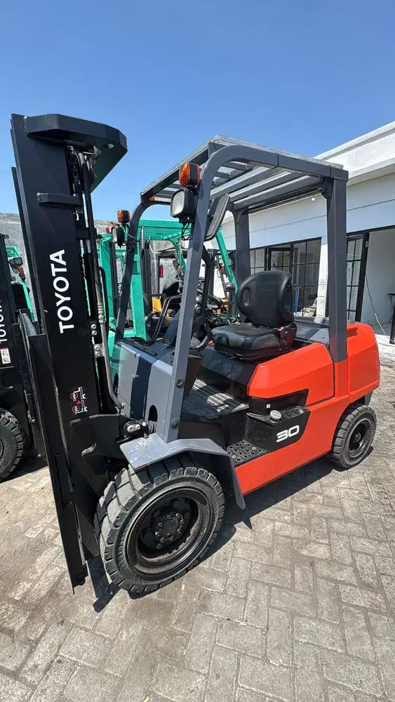 TOYOTA 3 TON MAST TRILIFT 4,5 METER TAHUN 2022