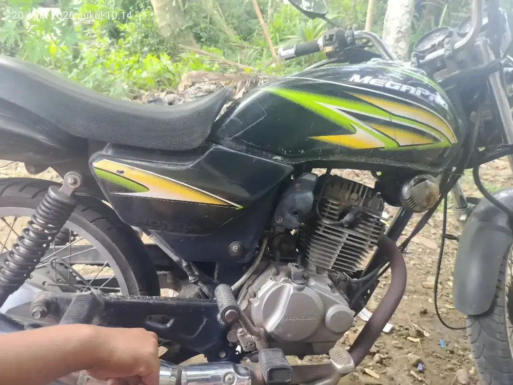 Megapro hiu mesin mulus