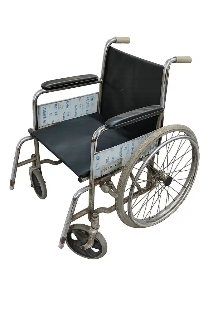 Kursi Roda Guanlong Masih Kokoh Siap Pakai – Harga Nego