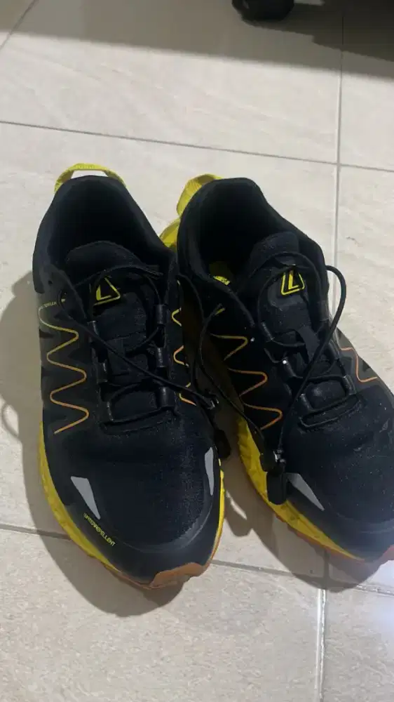 LEAGUE ORI size 39 black yellow