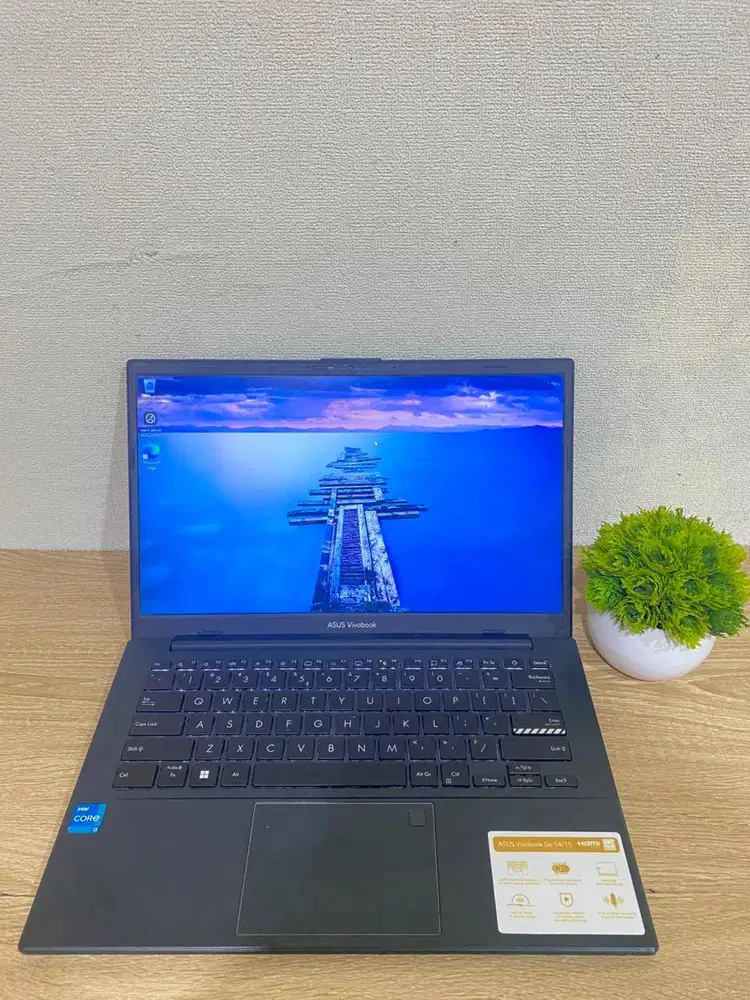 READY STOK SECOND HARGA TERJANGKAU !! ( ASUS VIVOBOOK E1404GA)