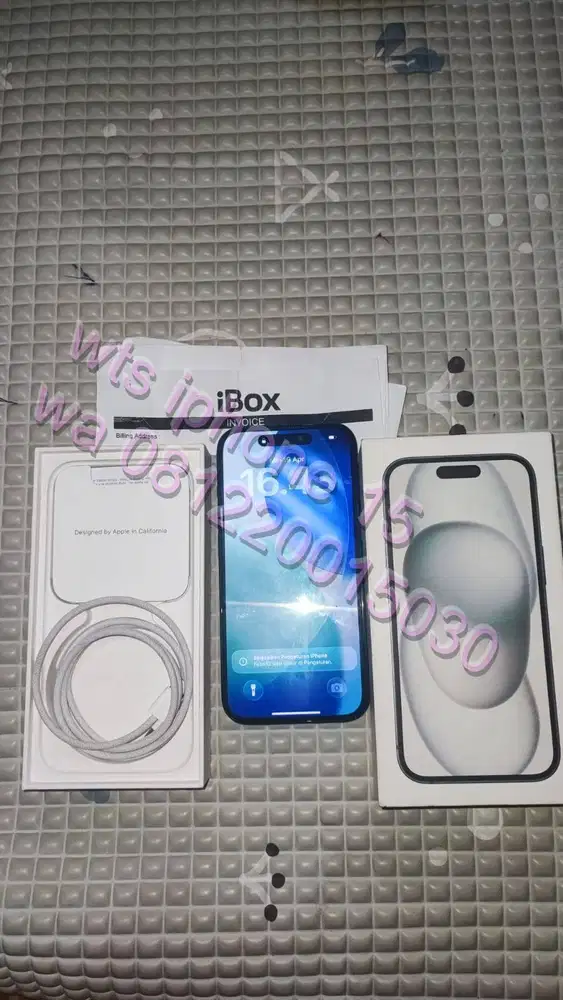 iphone 15 black 128gb ibox pemakaian seminggu ada invoice pembelian