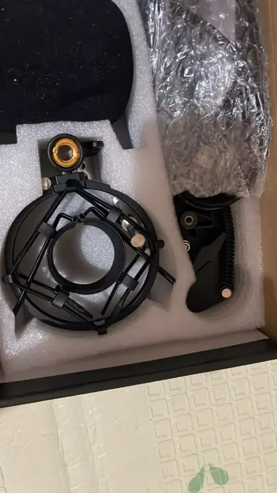 Mic untuk live mau live nyanyi podcast or apapun itu