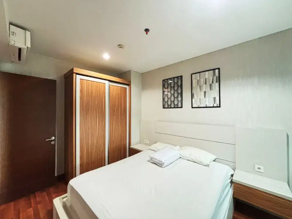 Disewakan Tahunan Apartemen Springhill Terrace Tower Sandalwood Selantai Dengan Sky Lounge
