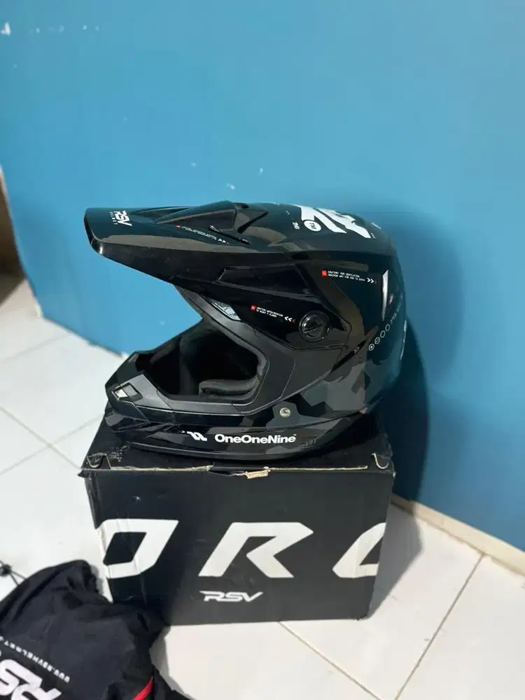 FORSALE HELM RSV SUPERMOTO