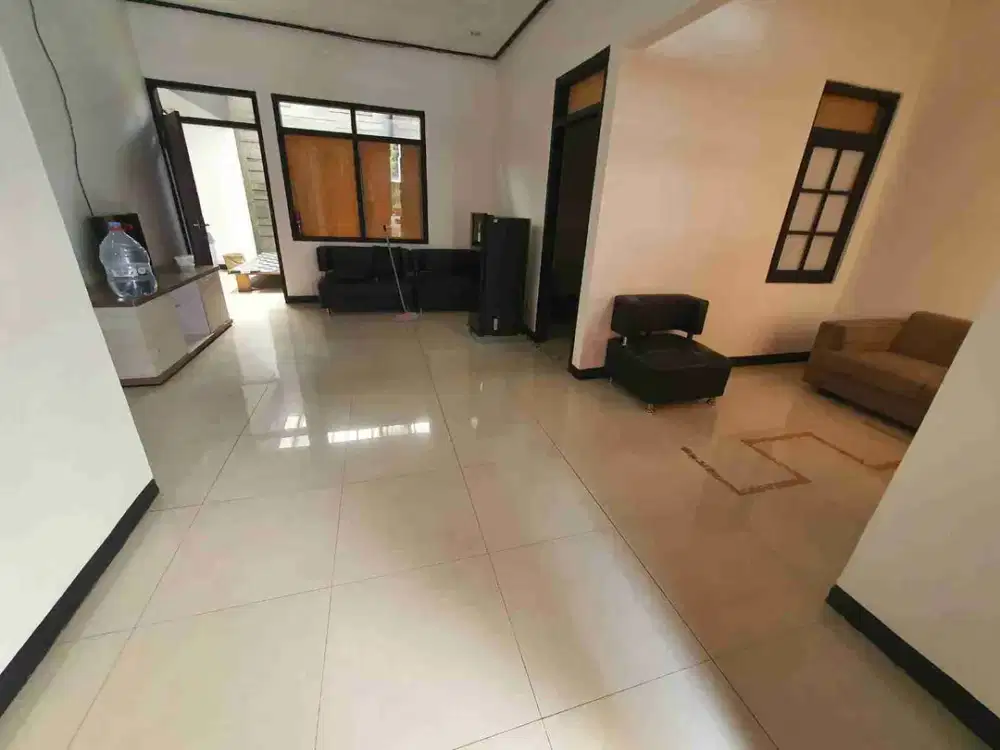 Disewakan Rumah perluasan Arcamanik full furnished