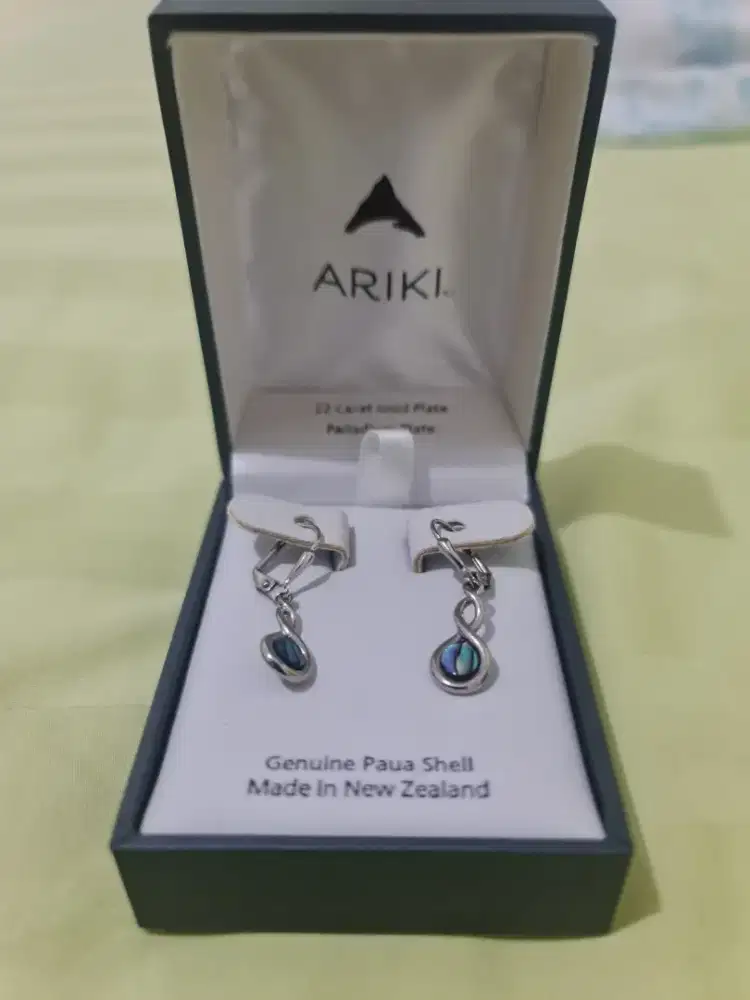 Anting ARIKI New Zealand