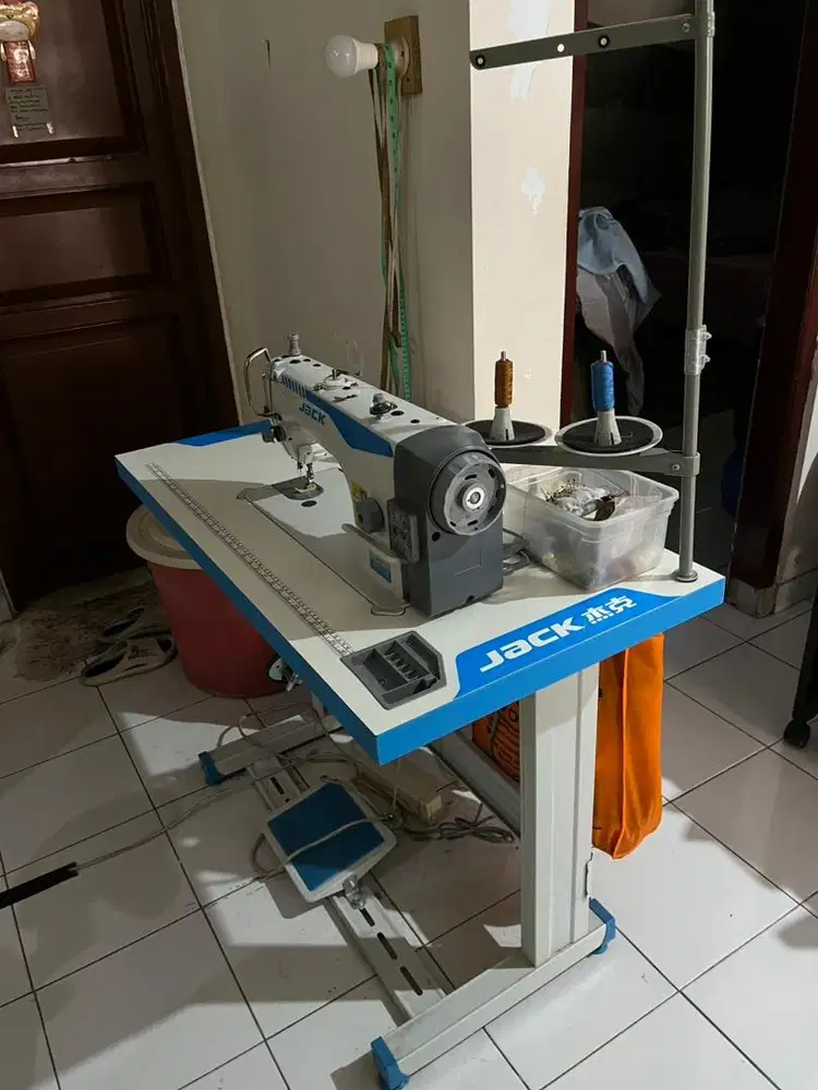 Dijual Mesin Jahit merk Jack