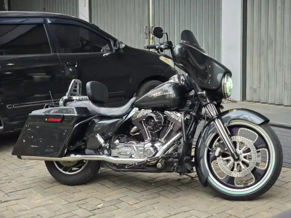 Moge Harley Davidson Street Glide th 2006 FP Mabua Tinggal Gas Karbu