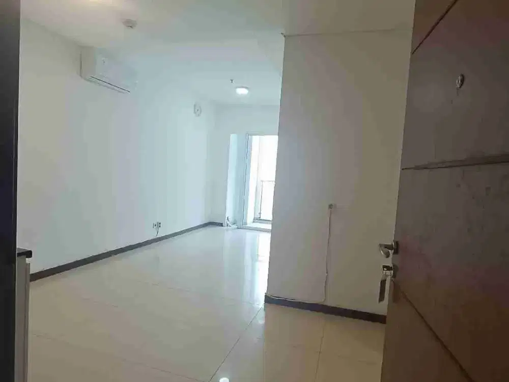 Di sewakan condominium greenbay Pluit