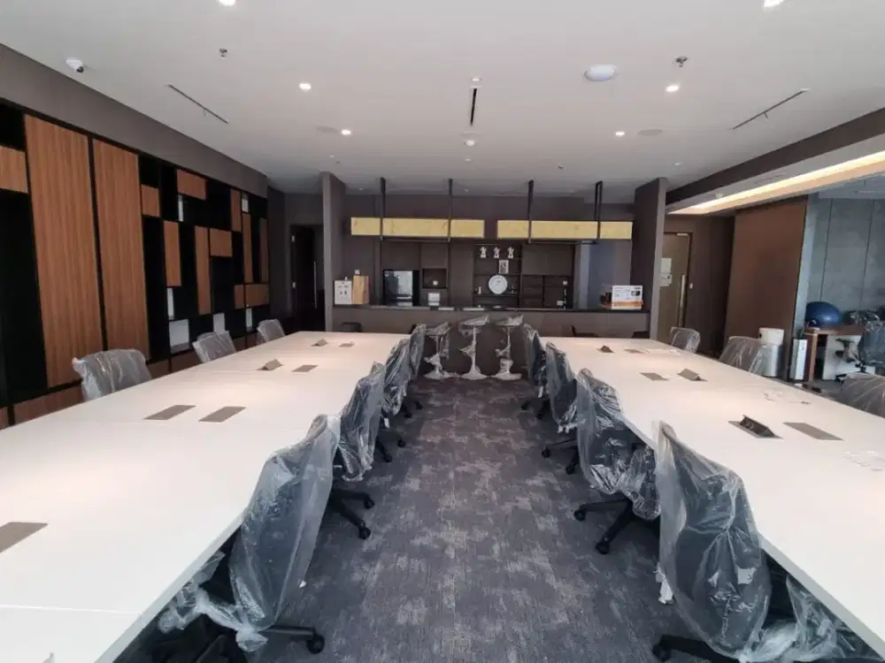 Office Space Semi Furnish Tower Eiffel  Gold Coast Office PIK Jakarta Utara