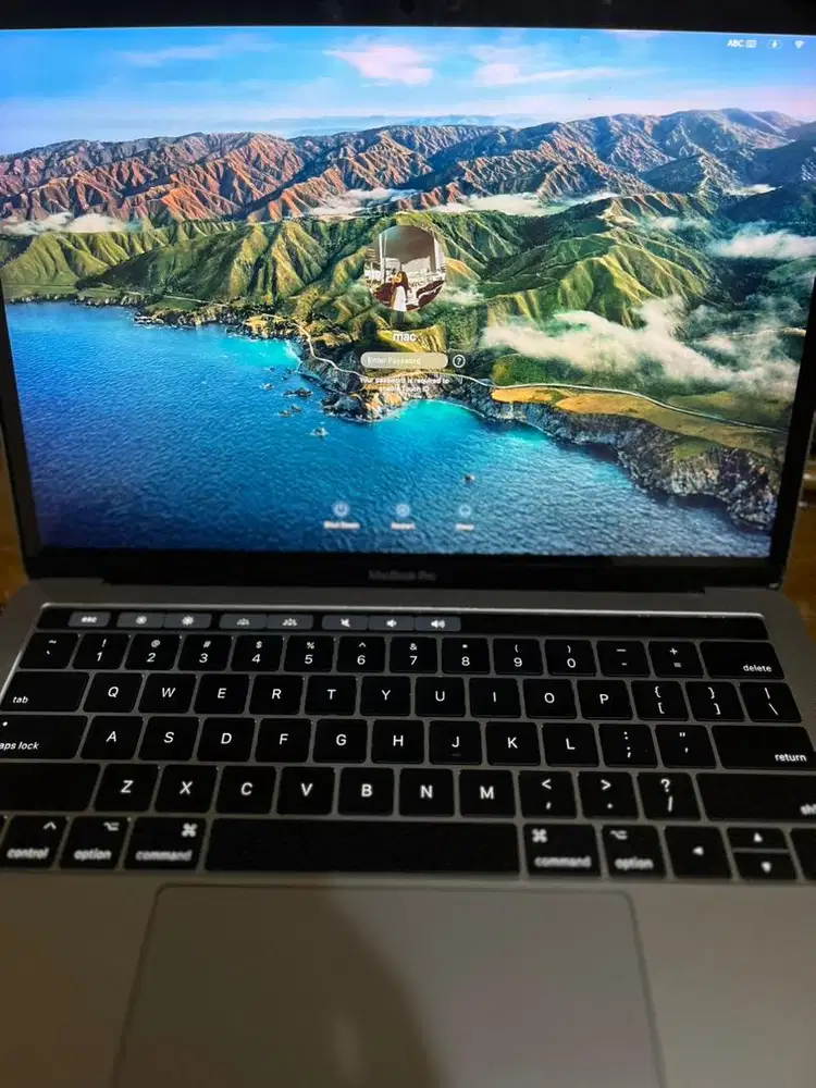 Macbook Pro 13* A1706