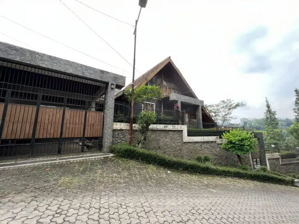 Villa Mewah di Dago Bandung