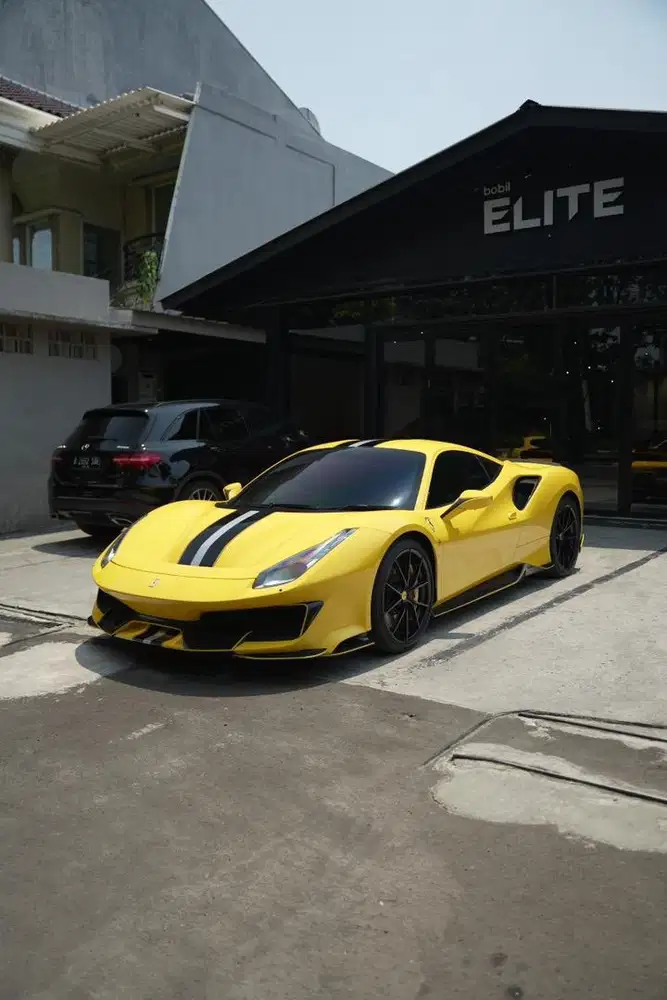 NIK 2021 Ferrari 488 Pista Coupe Giallo Modena