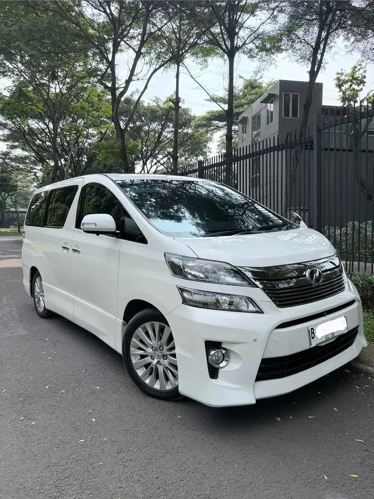 Toyota Vellfire 2012 Putih type Z 2.4