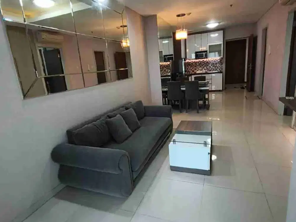 Di sewakan condominium greenbay Pluit