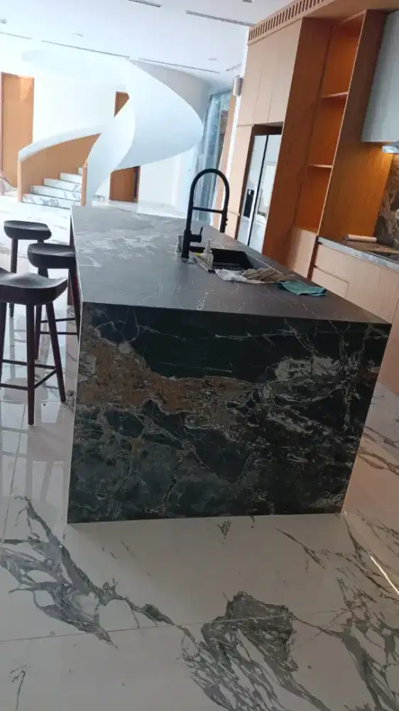 Tukang Pasang Quadra, Marmer, Granit. Kontraktor Bangun Rumah Mewah