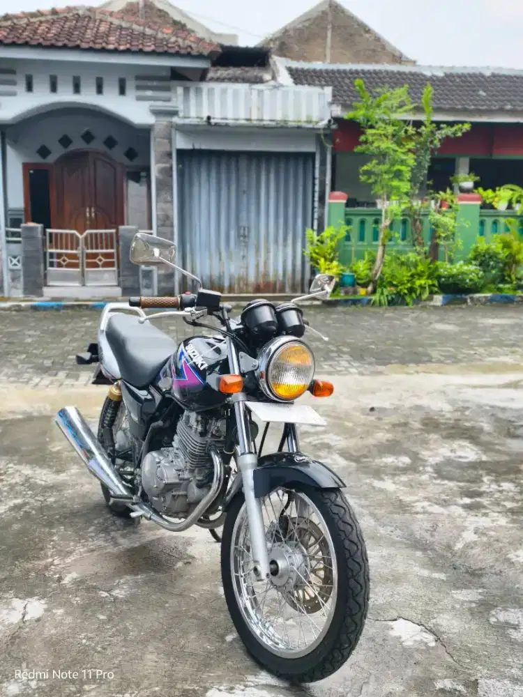 Suzuki thunder 250 cc