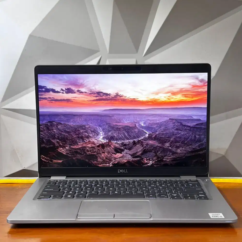 Dell Latitude 5310
Core I5-10210u Ram 8gb Ssd 256gb
