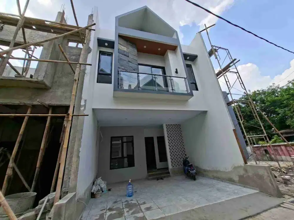 For Sale - Scandinavian House Siap Huni di Jagakarsa, Strategis!