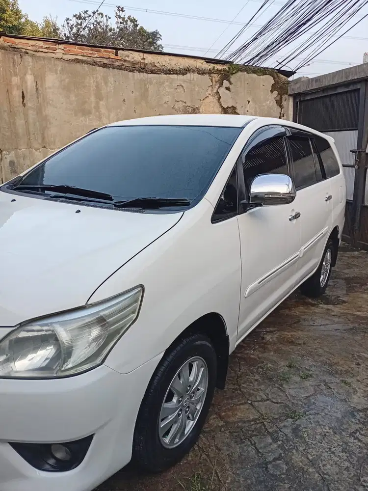 Toyota Kijang Innova 2012 Bensin