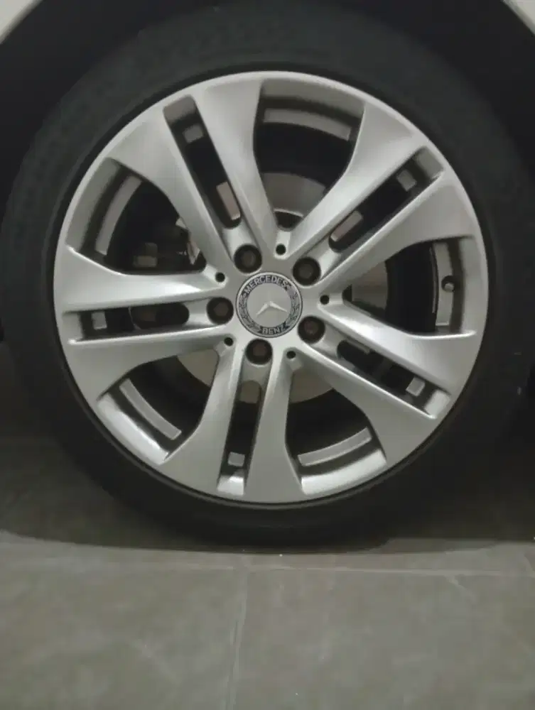 Velg Mercedes benz original R17, untuk C class, E class
