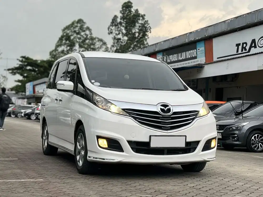 TERMURAH!! MAZDA BIANTE SKYACTIVE 2.0 AT MATIC 2014 PUTIH