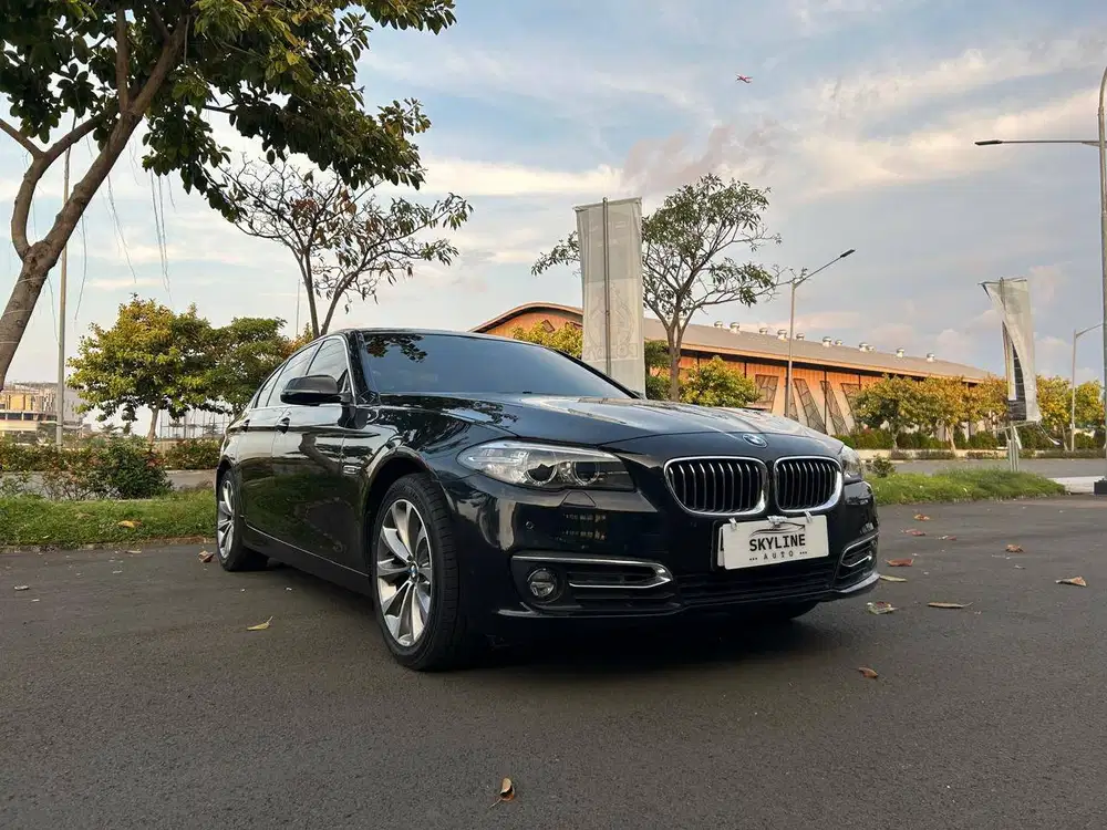TERMURAH! JUAL CEPAT! BMW 520i F10 LUXURY LCI AT MATIC 2015 BAN BARU