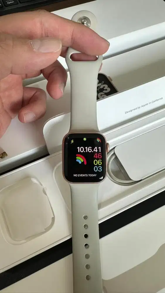 Apple Watch SE Gen 1 Like New