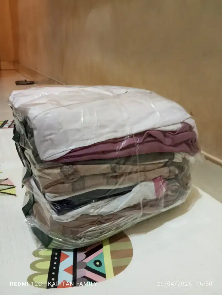 Angkut semua baju wanita, harga boleh nego