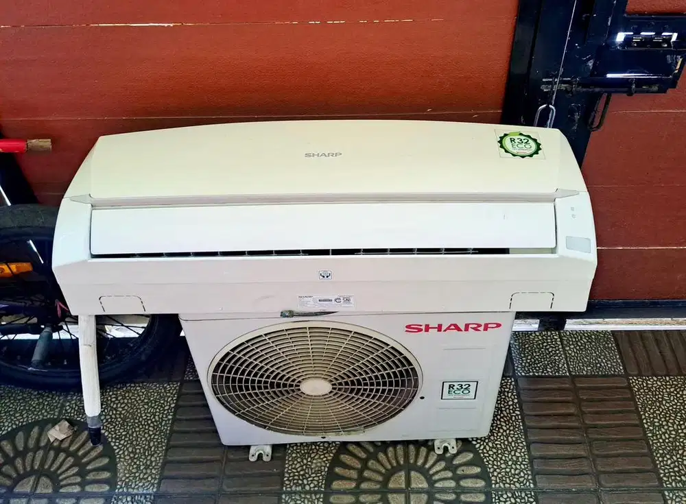 Jual ac 1/2 pk sharp thailand freon trbarur32 +psg+grnsi 2 bln