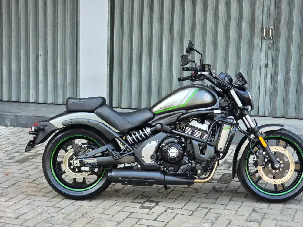 Moge Cruiser Kawasaki Vulcan 650 th 2022 Pmk Like New Siap Turing