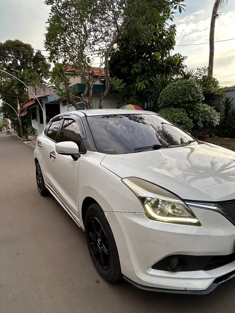 Suzuki Baleno 2018 Bensin