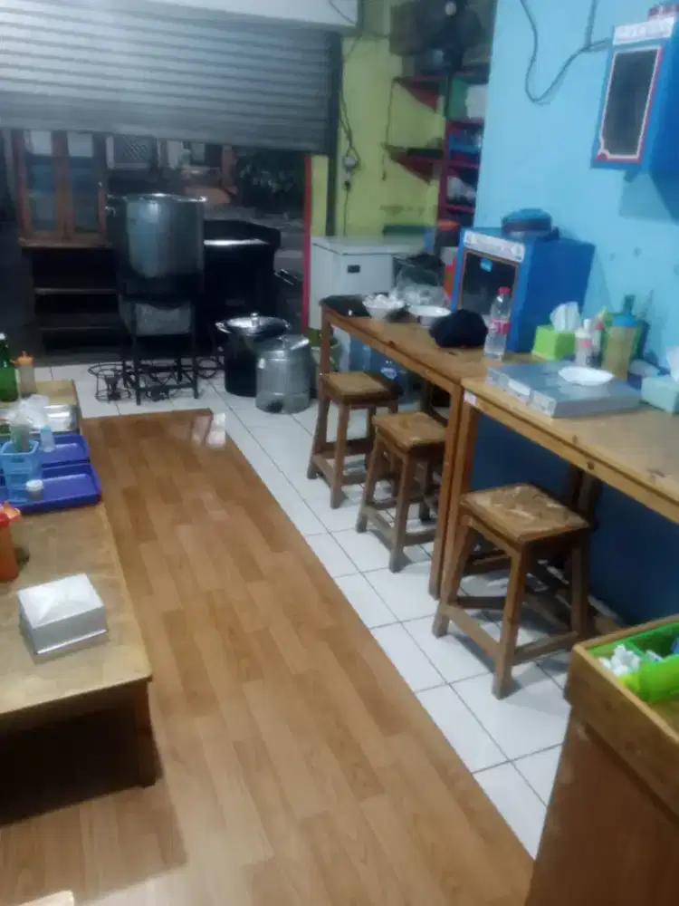 Meja 2 pcs kursi 4 pcs