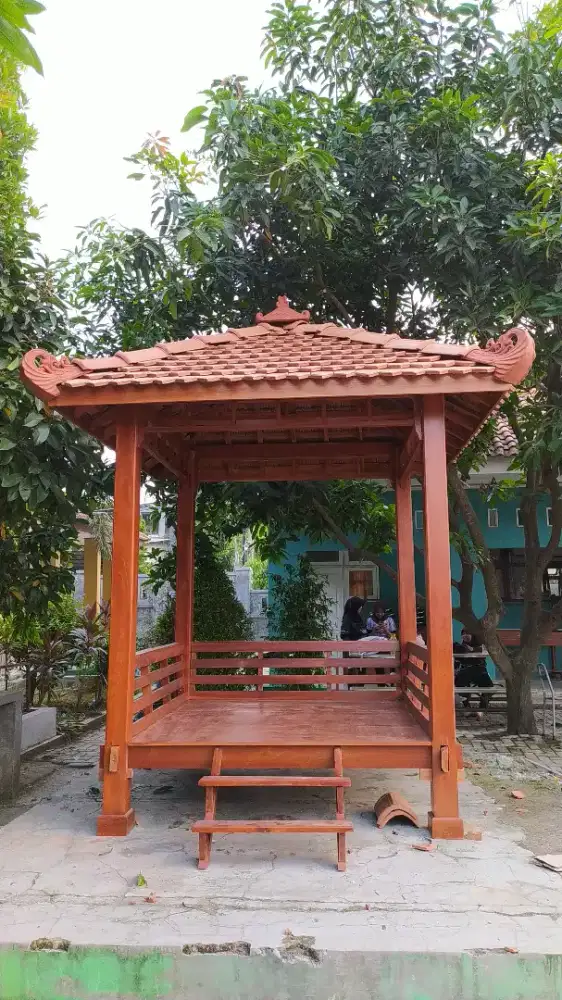 Gazebo ukuran 2x2 bahan kayu jati berkualitas