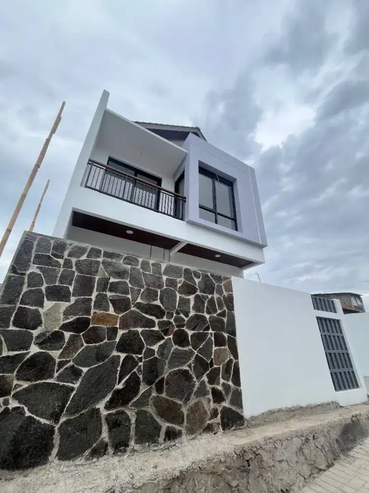 Cuma 5 menit ke Jalan raya rumah murah di ujungberung bandung timur