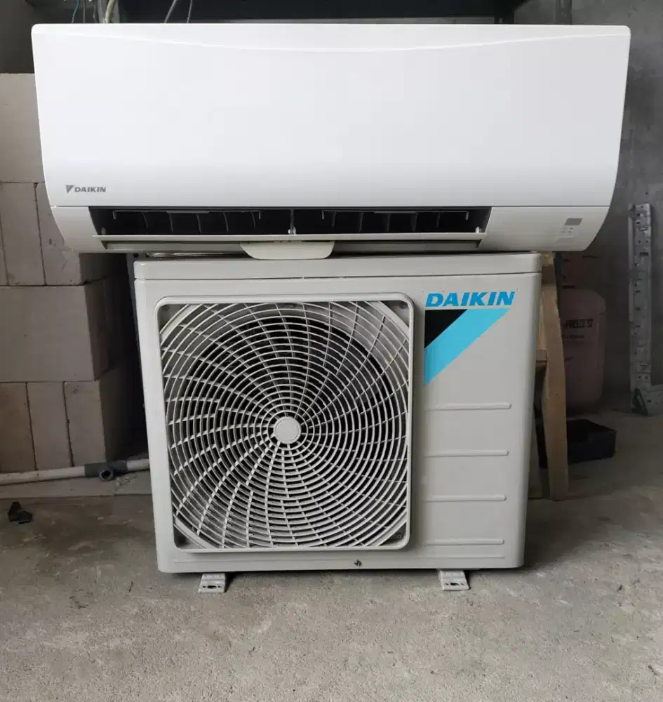 Daikin 1/2pk low watt R32