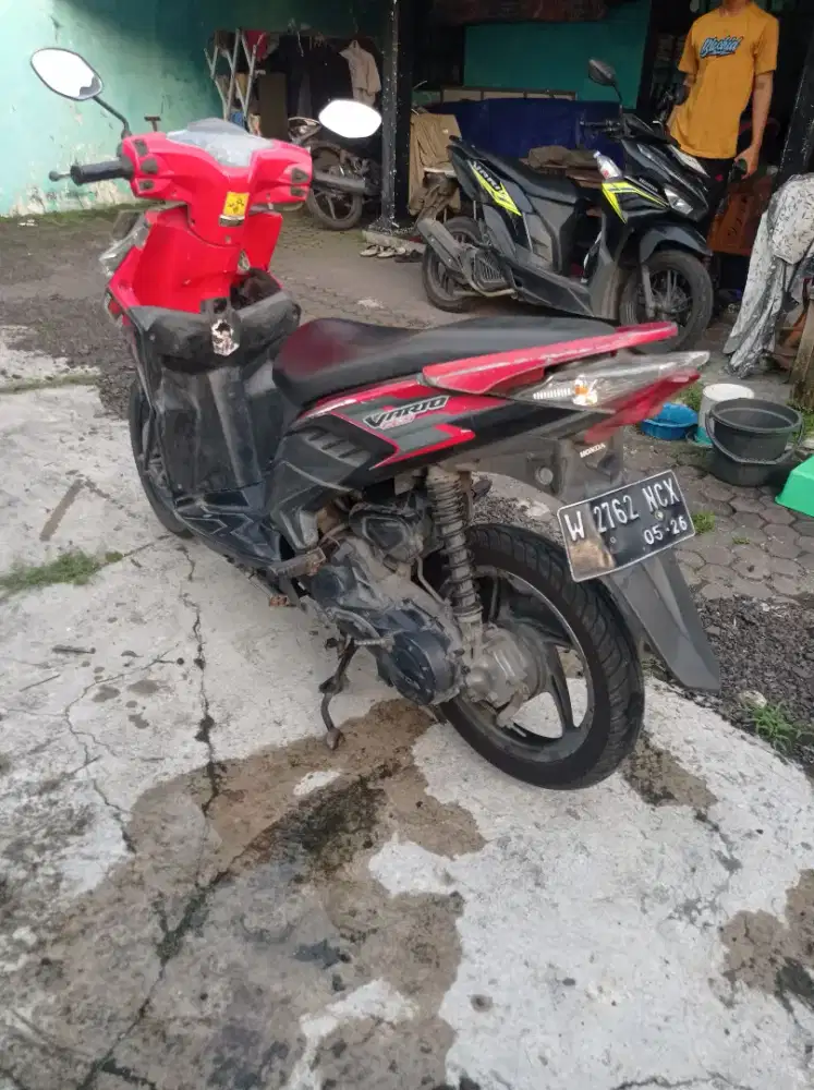 Motor VARIO CBS th 2011 Lengkap