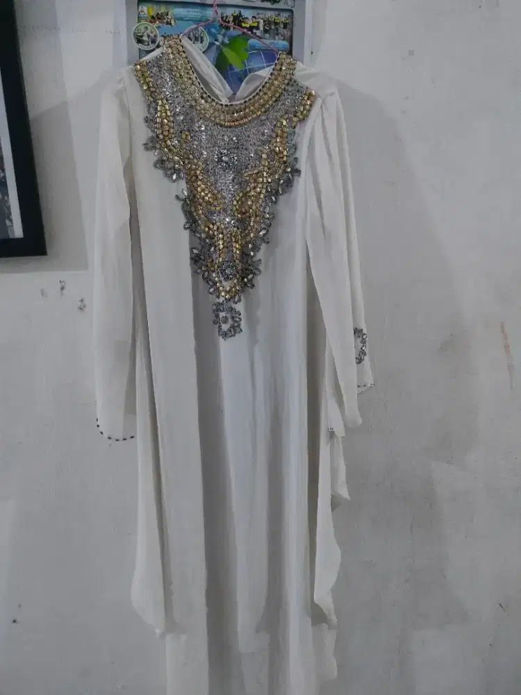 Preloved Gamis Kaftan Putih