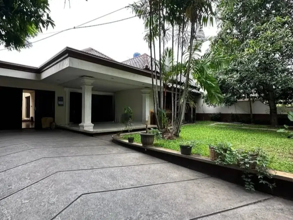 Jual Cepat House at Menteng (Turun Harga)