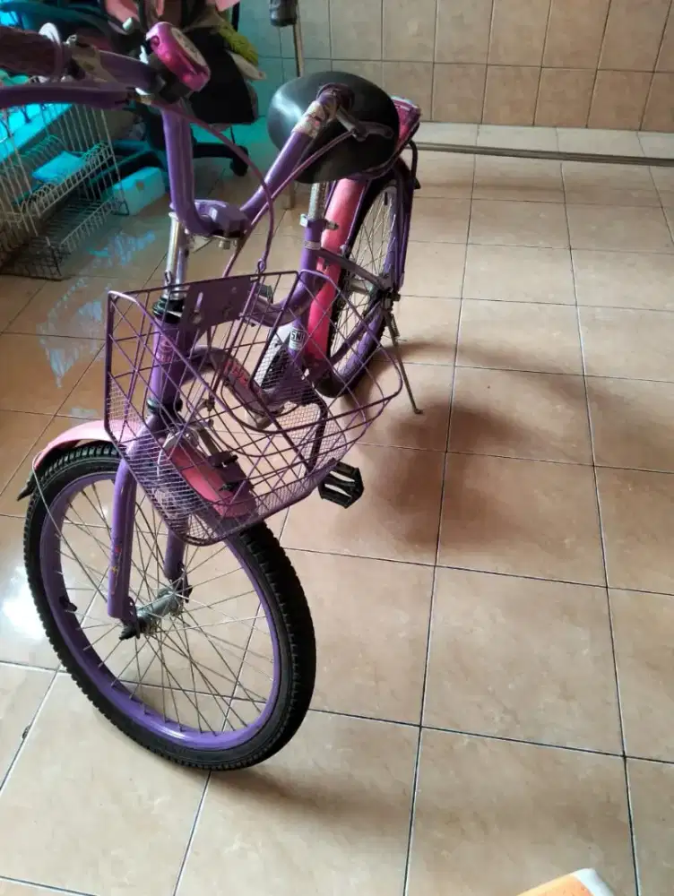 Di jual sepeda ukuran 18 inci