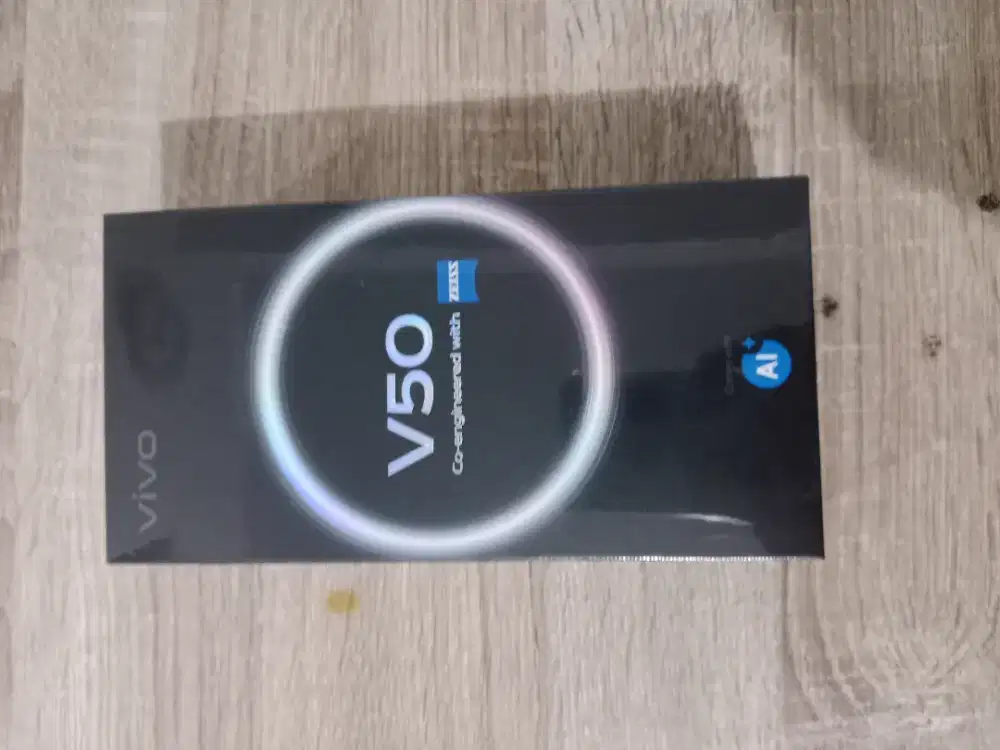 vivo v50 5G BUKAN YANG LITE 256gb BARU BUKAN SECOND MS SEGEL DUS