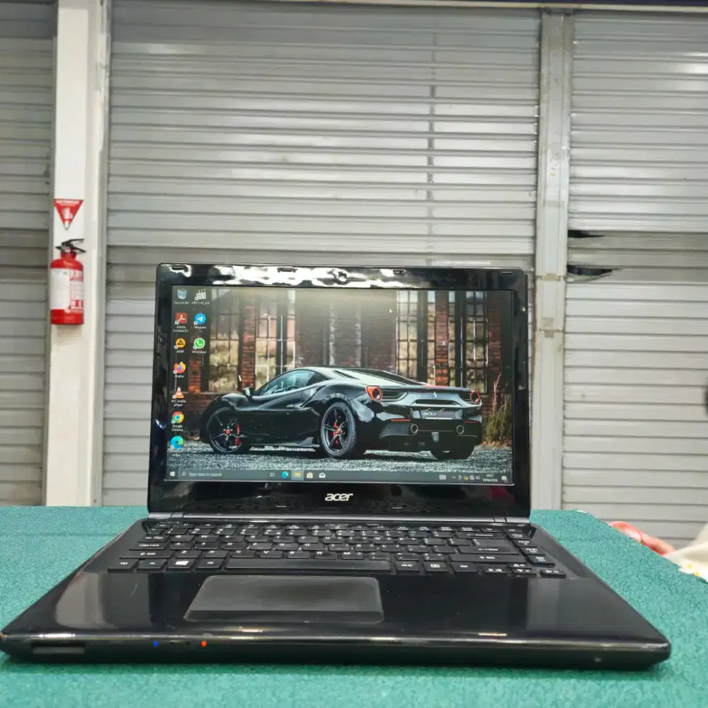 Acer E1-432 Celeron RAM 4GB SSD 256GB 14” Murah