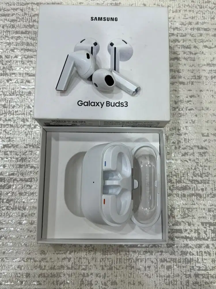 Samsung buds 3 mulus 99.9% like new
