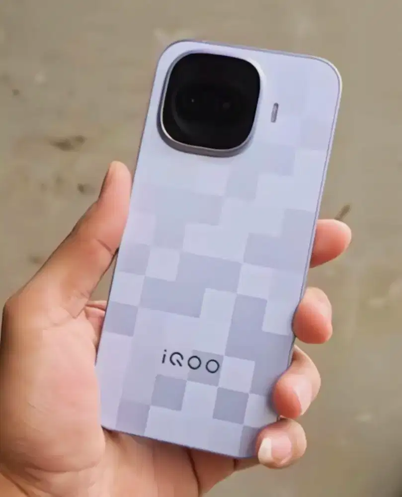 iqoo 15r 8/256 putih