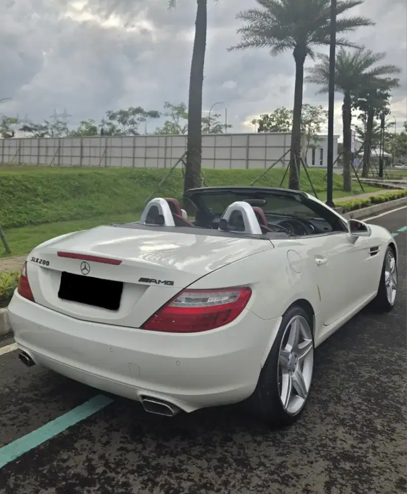 MURAH. Mercedes Benz SLK200 AMG 2013 SLK250 2012 slk r172