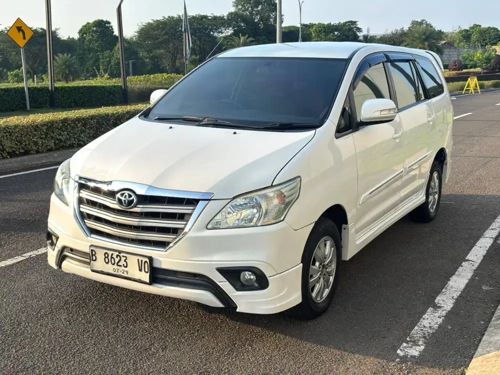 INNOVA G LUXURY AT 2014