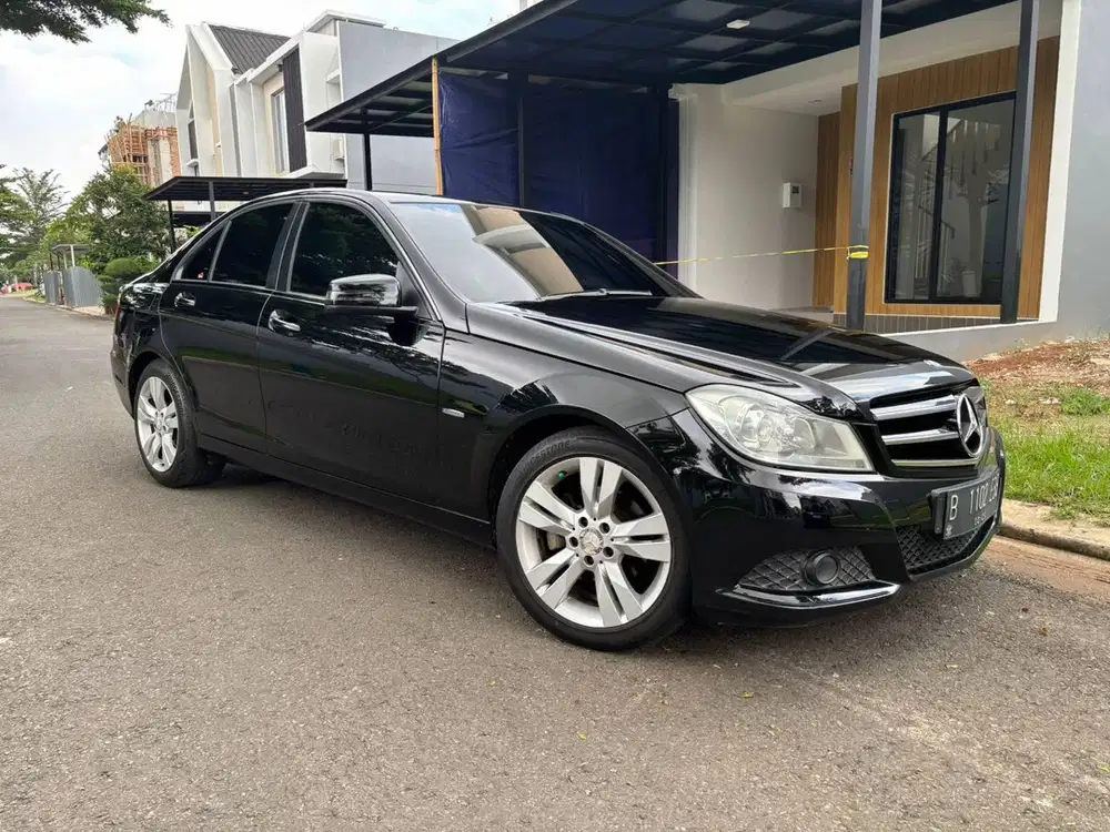 Mercedes-Benz CLA200 2011 Bensin