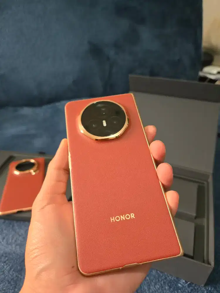 Honor magic V3 12/512GB Red Brown